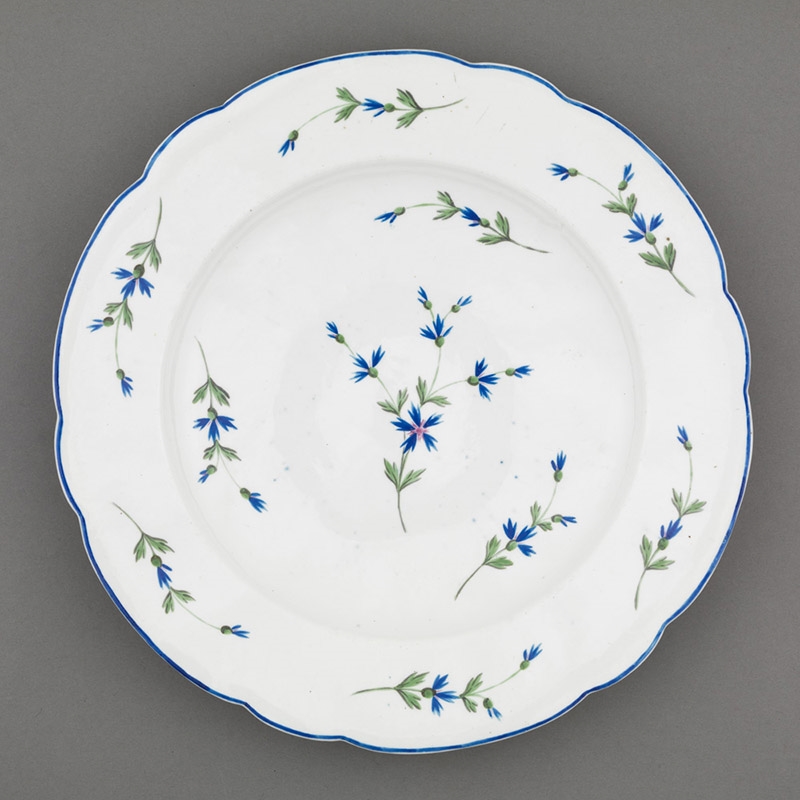 Assiette décor aux barbeaux