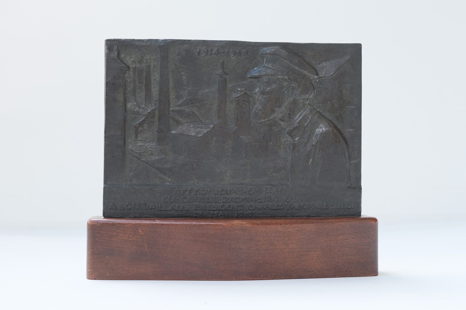 Affectueux hommage du conseil d'administration à son vaillant président Charles Théophile Sueur