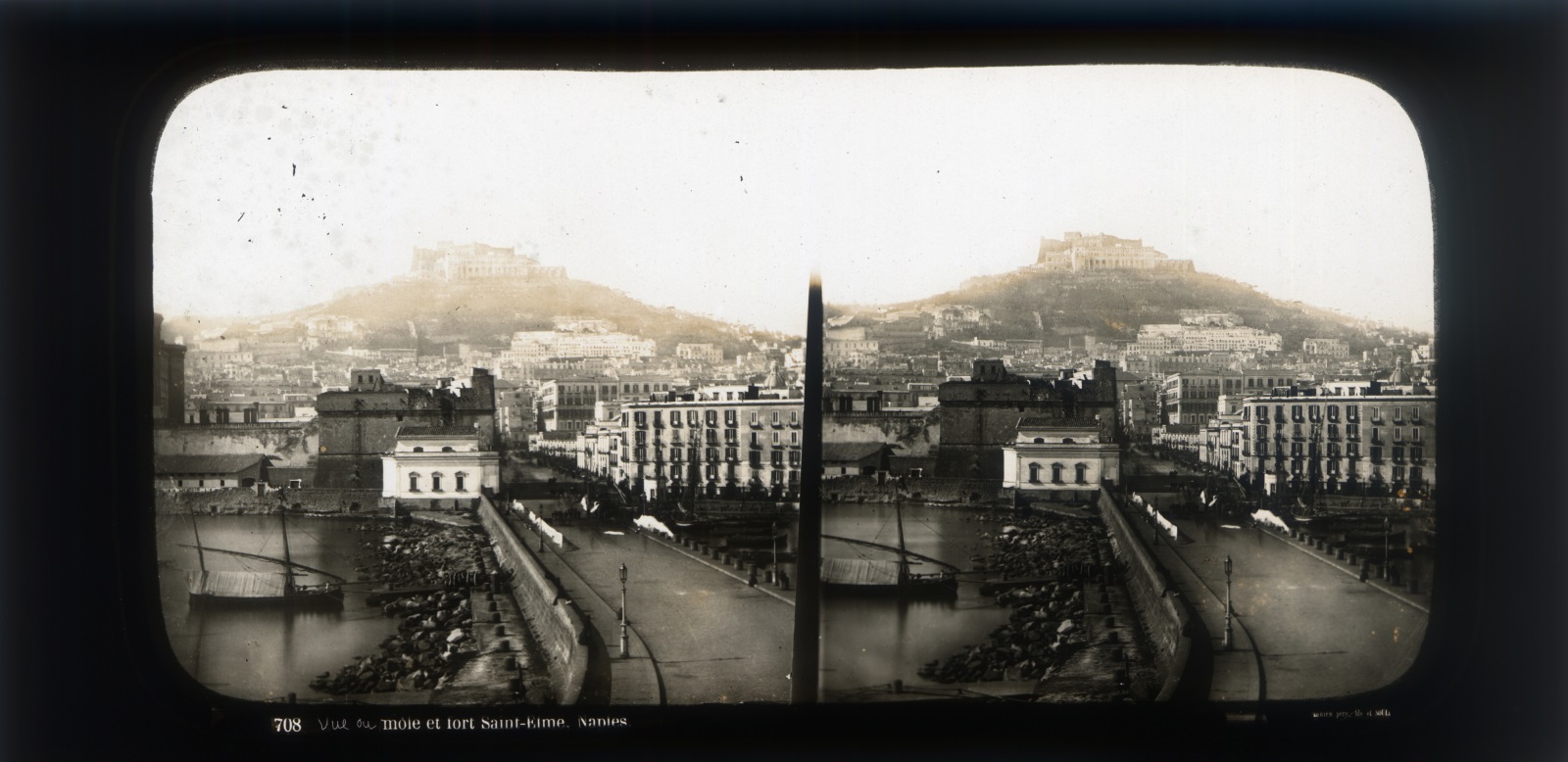 Vue du môle et fort Saint-Elme. Naples