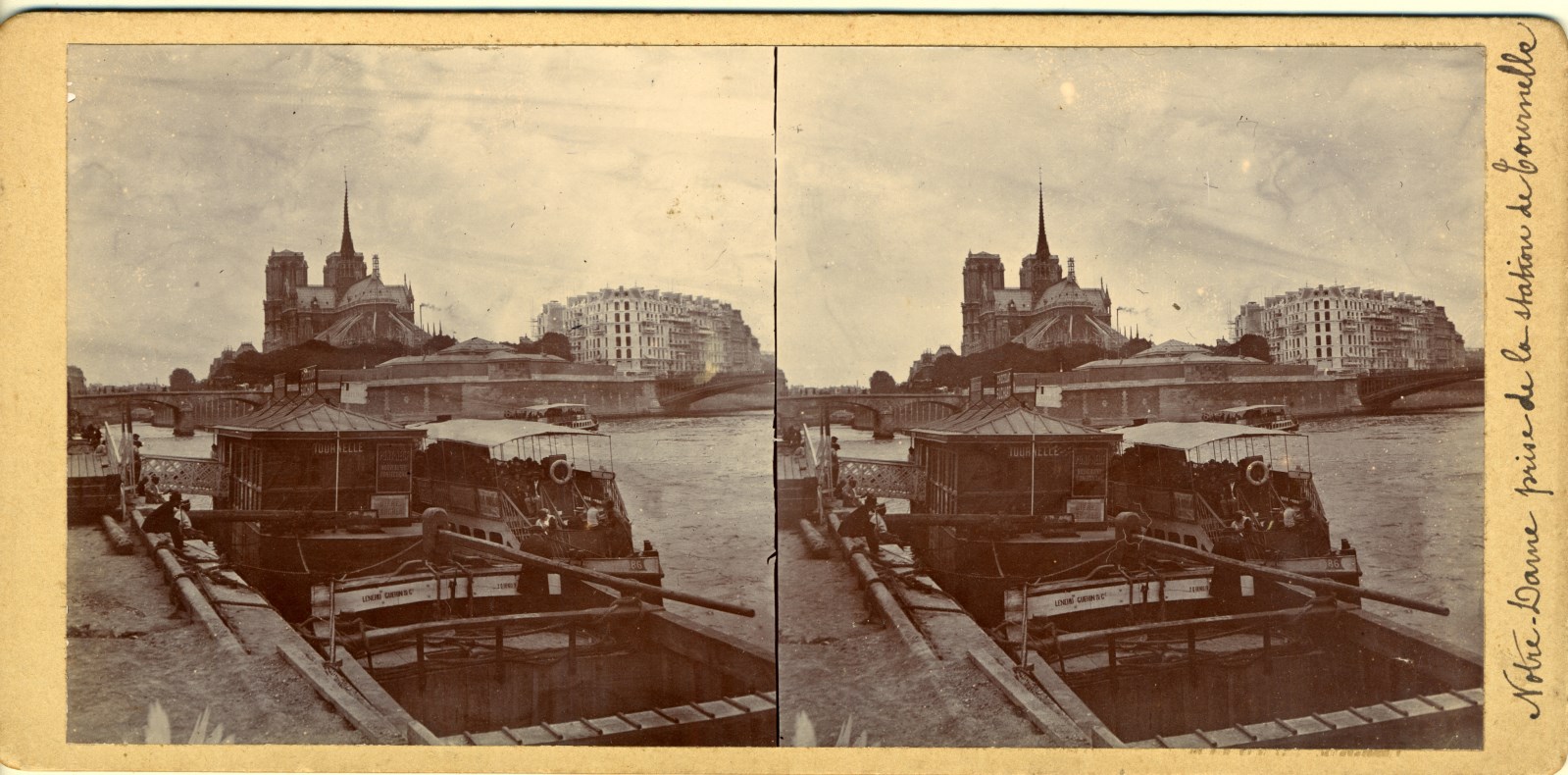 La cathédrale Notre-Dame de Paris prise de la station de Tournelle