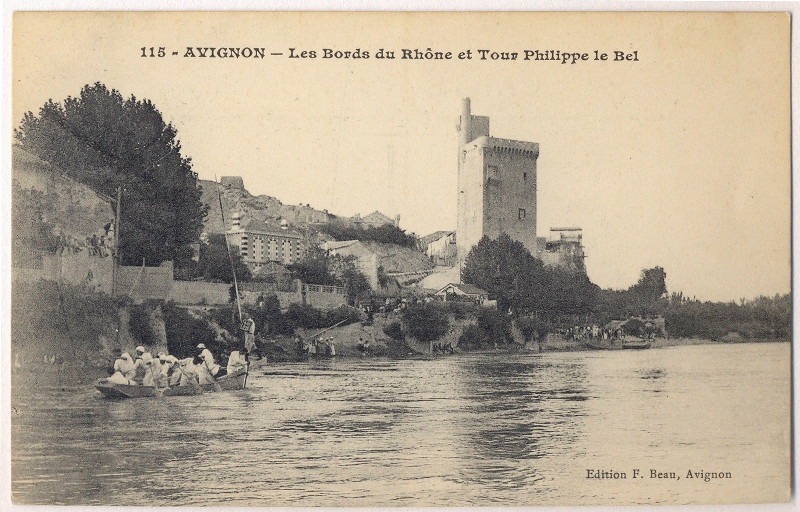 Les bords du Rhône et Tour Philippe-le-Bel