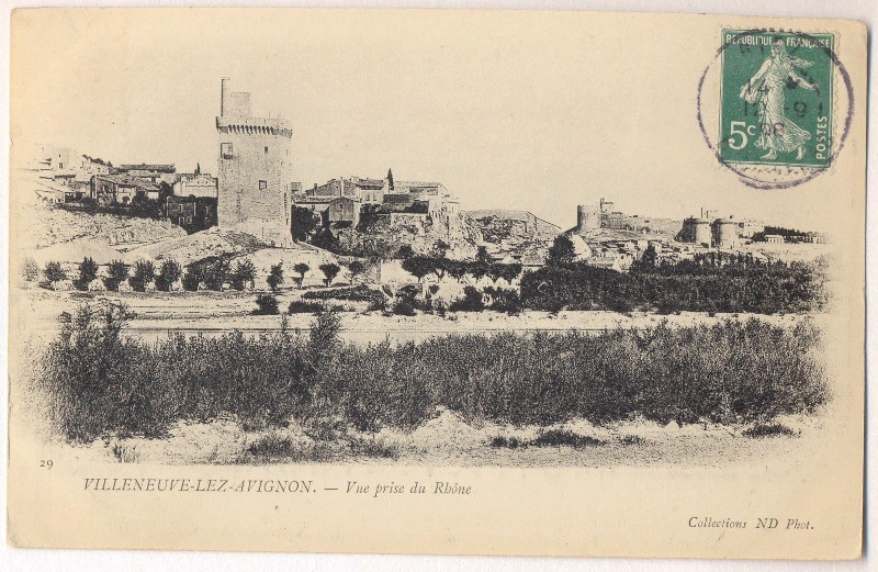 Villeneuve-lès-Avignon - Vue prise du Rhône