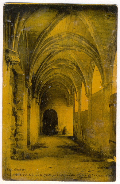 Villeneuve-lès-Avignon - Intérieur du Cloître de la Chartreuse