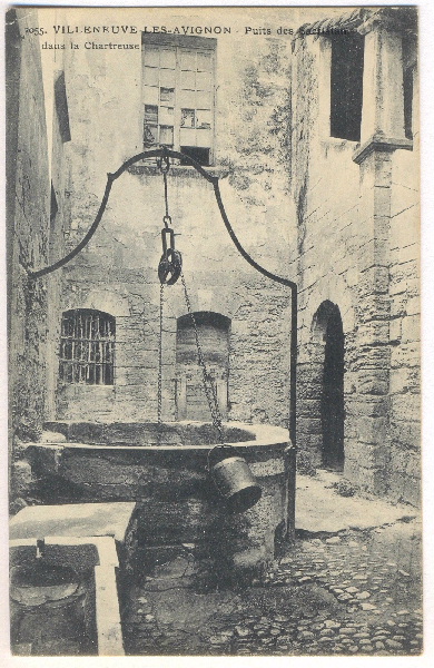 Villeneuve-lès-Avignon - Puits des Sacristains dans la Chartreuse