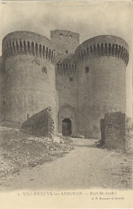 Villeneuve-lès-Avignon : entrée du fort St André