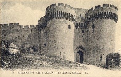 Villeneuve-lès-Avignon : entrée du fort St André