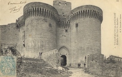 Villeneuve-lès-Avignon : entrée du fort St André
