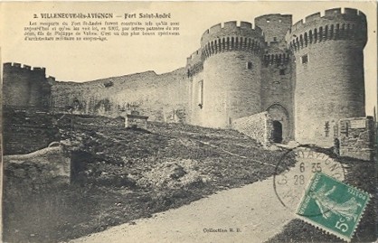 Villeneuve-lès-Avignon : entrée du fort St André