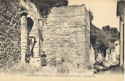 Villeneuve-lès-Avignon : Le Fort (puits)