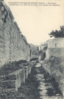 Villeneuve-lès-Avignon : Le Fort (intérieur)