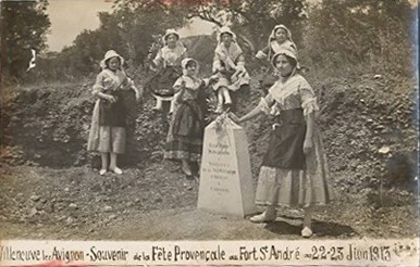 Villeneuve-lès-Avignon : fête provençale au fort