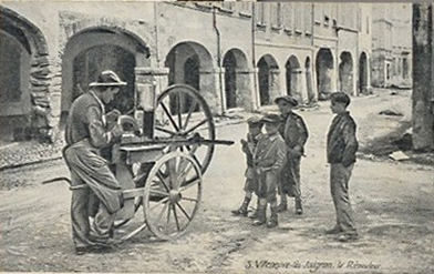Villeneuve-lès-Avignon : le rémouleur
