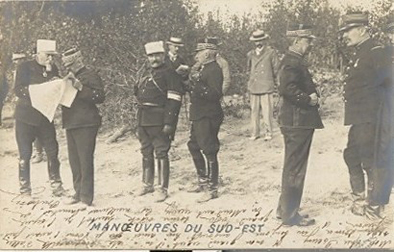 Villeneuve-lès-Avignon : militaires au camp des oliviers