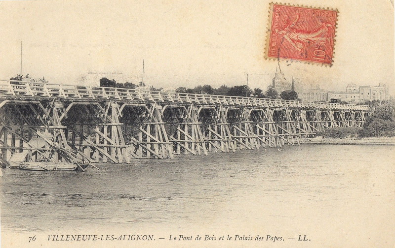 Villeneuve-lès Avignon : le pont de bois