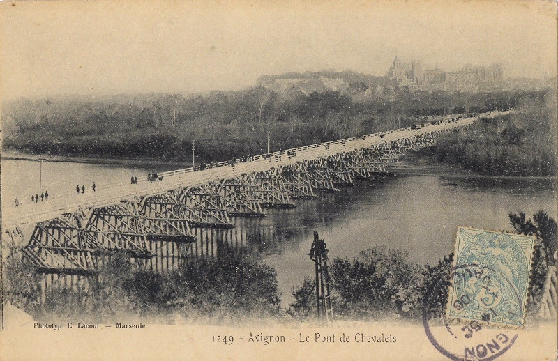 Villeneuve-lès Avignon : le pont de bois