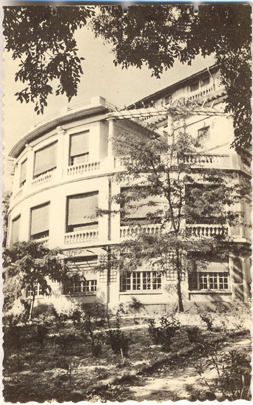 Villeneuve-lès Avignon : institution sainte Marie