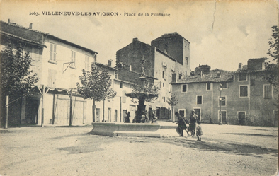 Villeneuve-lès Avignon : la place