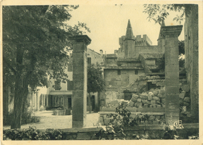Villeneuve-lès Avignon : hostellerie Le Prieuré