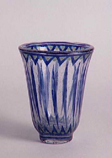 Vase à décor géométrique