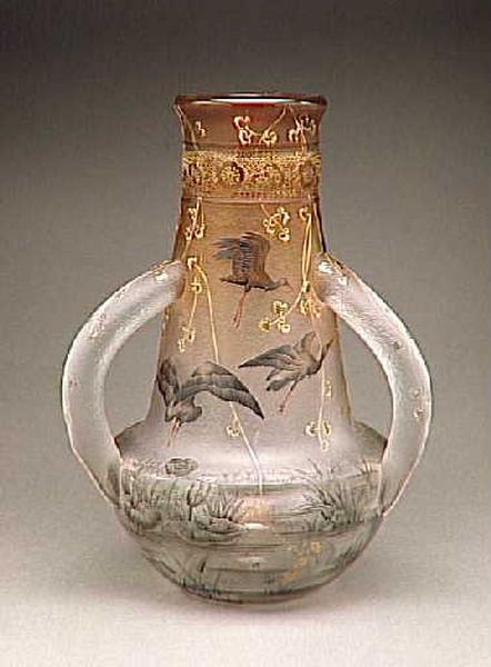 Poterie kabyle à décor de marais et hérons ; Vase d'après une poterie kabyle. Décor de marais et hérons. (Dénomination Daum)