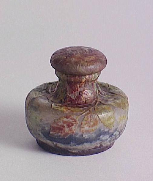 Encrier à décor de ronces