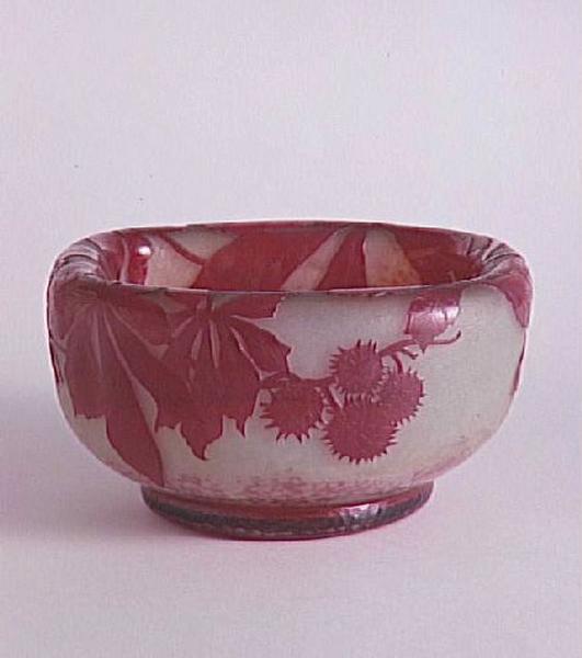 Coupe à décor de marronnier