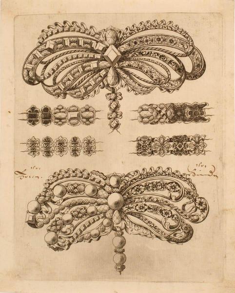 Deux broches et quatre chaînes sur quatre rangs