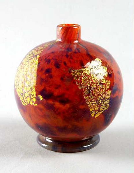 Vase Verre de jade. Lay-St-Christophe