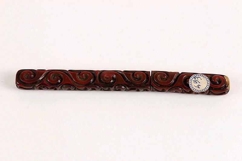 Barrette ornée de spirales