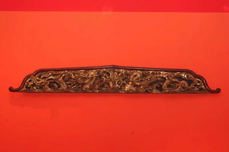 Panneaux décoratifs à décor de dragons