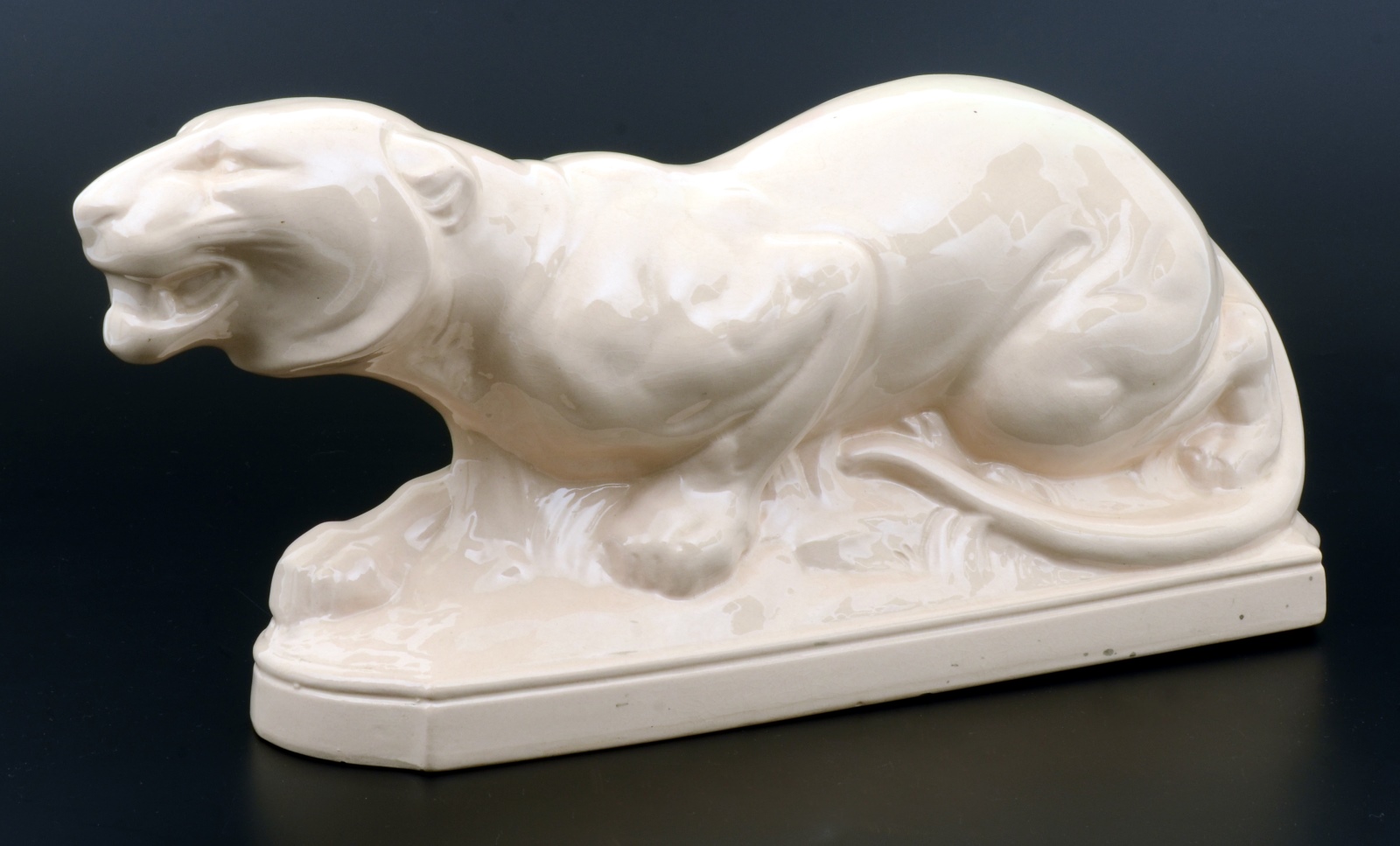 Sculpture Lionne (Titre)