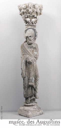 Griffons s'opposant sous des feuilles d'acanthe