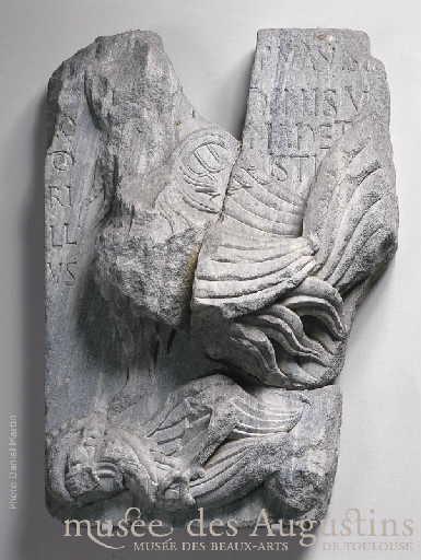 Oiseau fantastique [abbaye de Saint-Sernin, Toulouse]