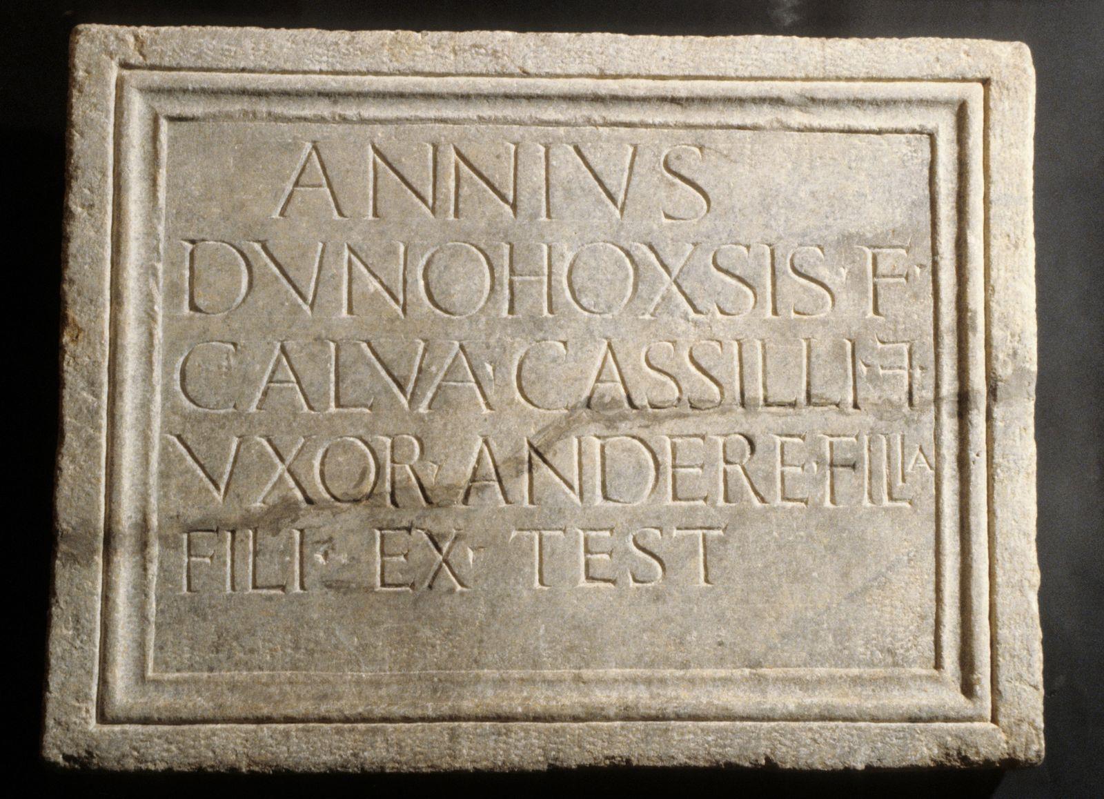 Epitaphe d'Annius et de Calva