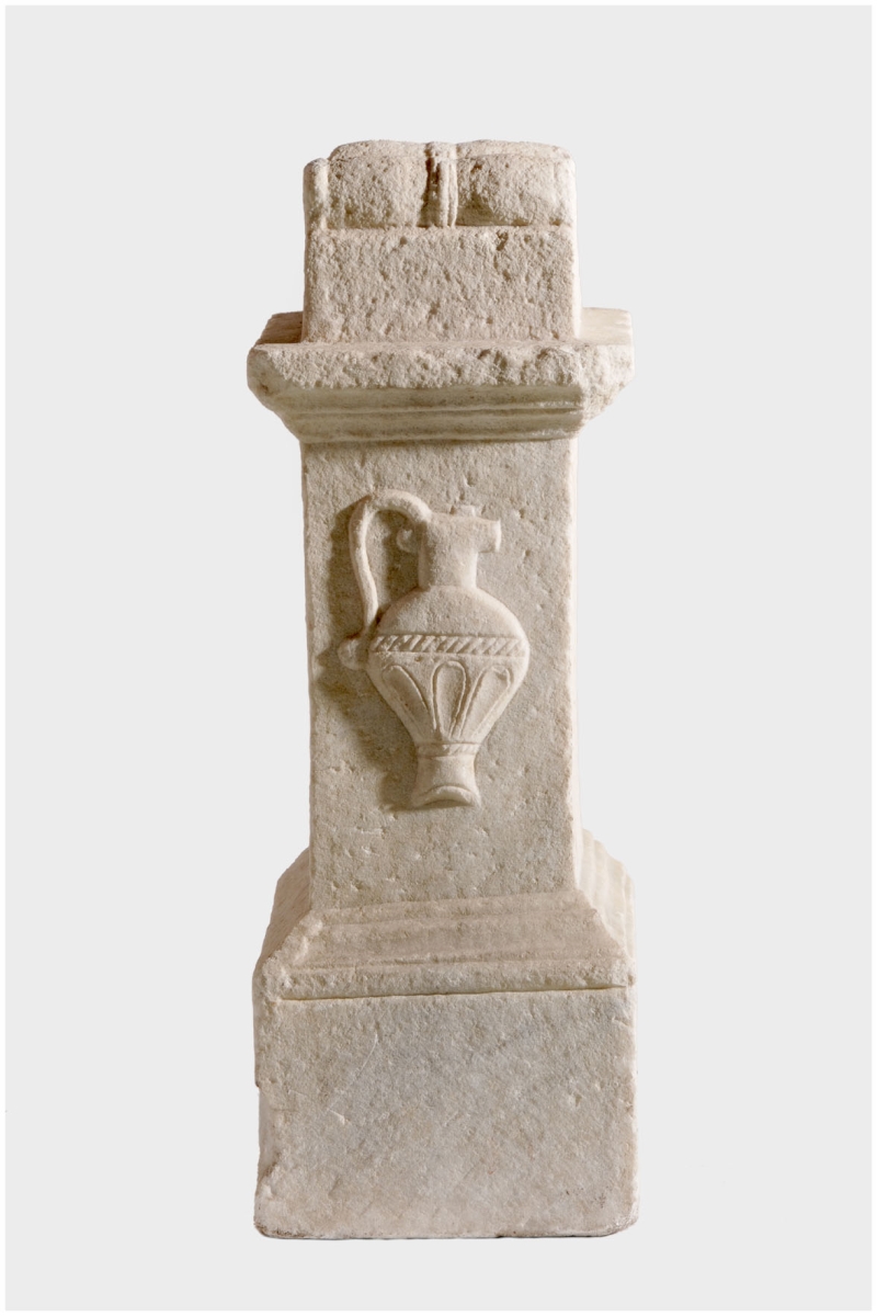Autel votif dédié au dieu Edelat par Sextus Min(icius?) Aprilis et son fils Alcimus