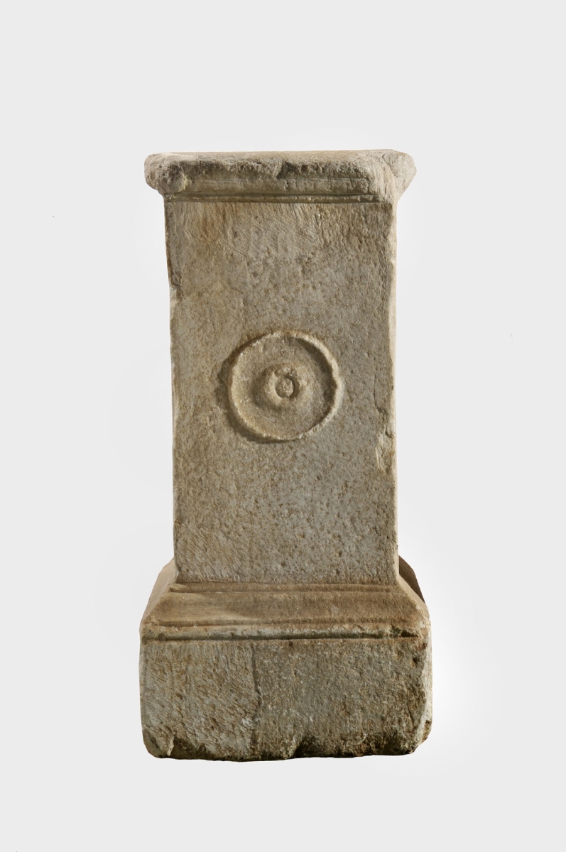 Autel votif dédié à Jupiter Très Bon Très Grand par Lucius Pompeius Masc(u)linus