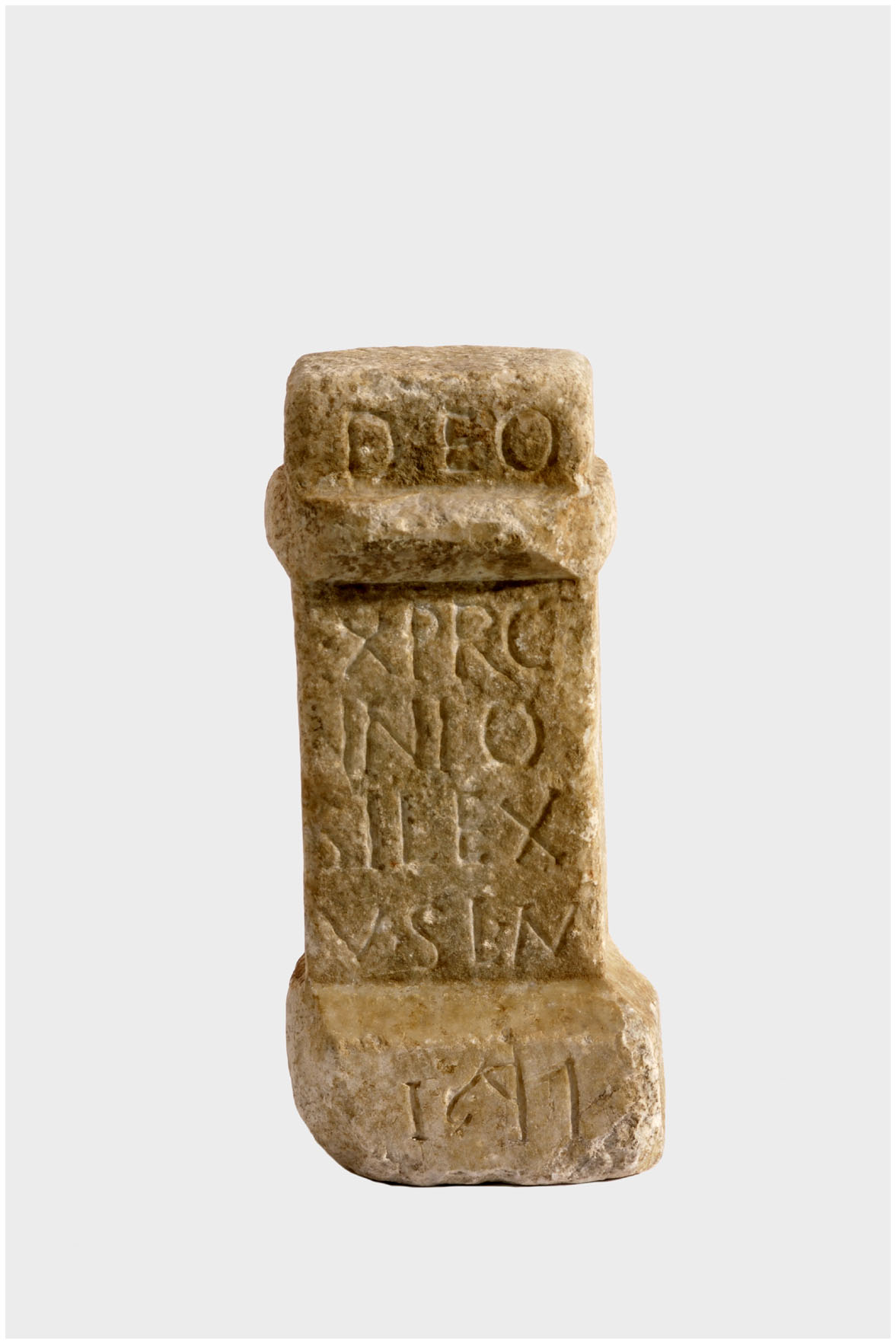 Autel votif dédié au dieu [E]xp(e)rc[e]nnius par Silex