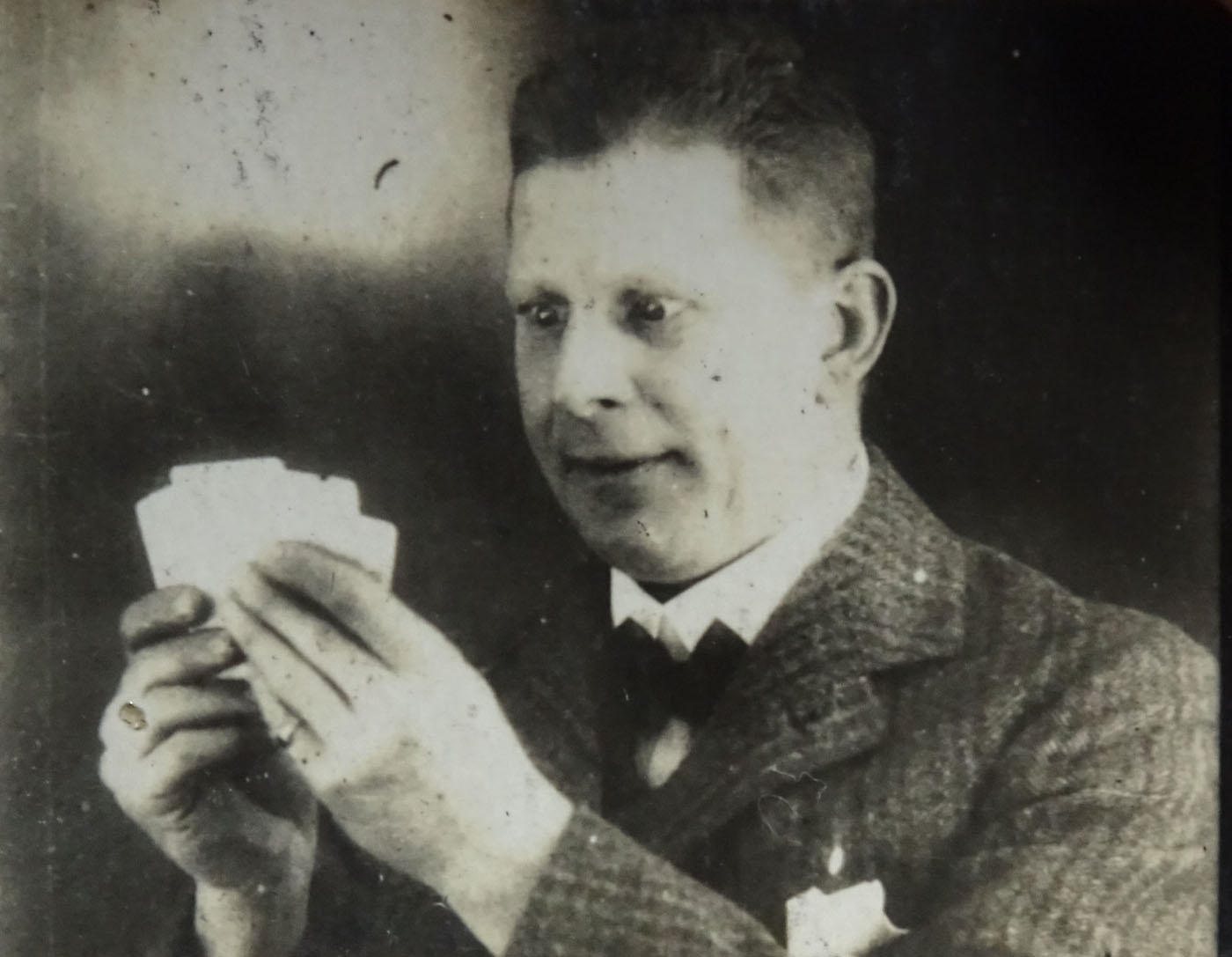 [Bande de kinora : Joueur de carte]