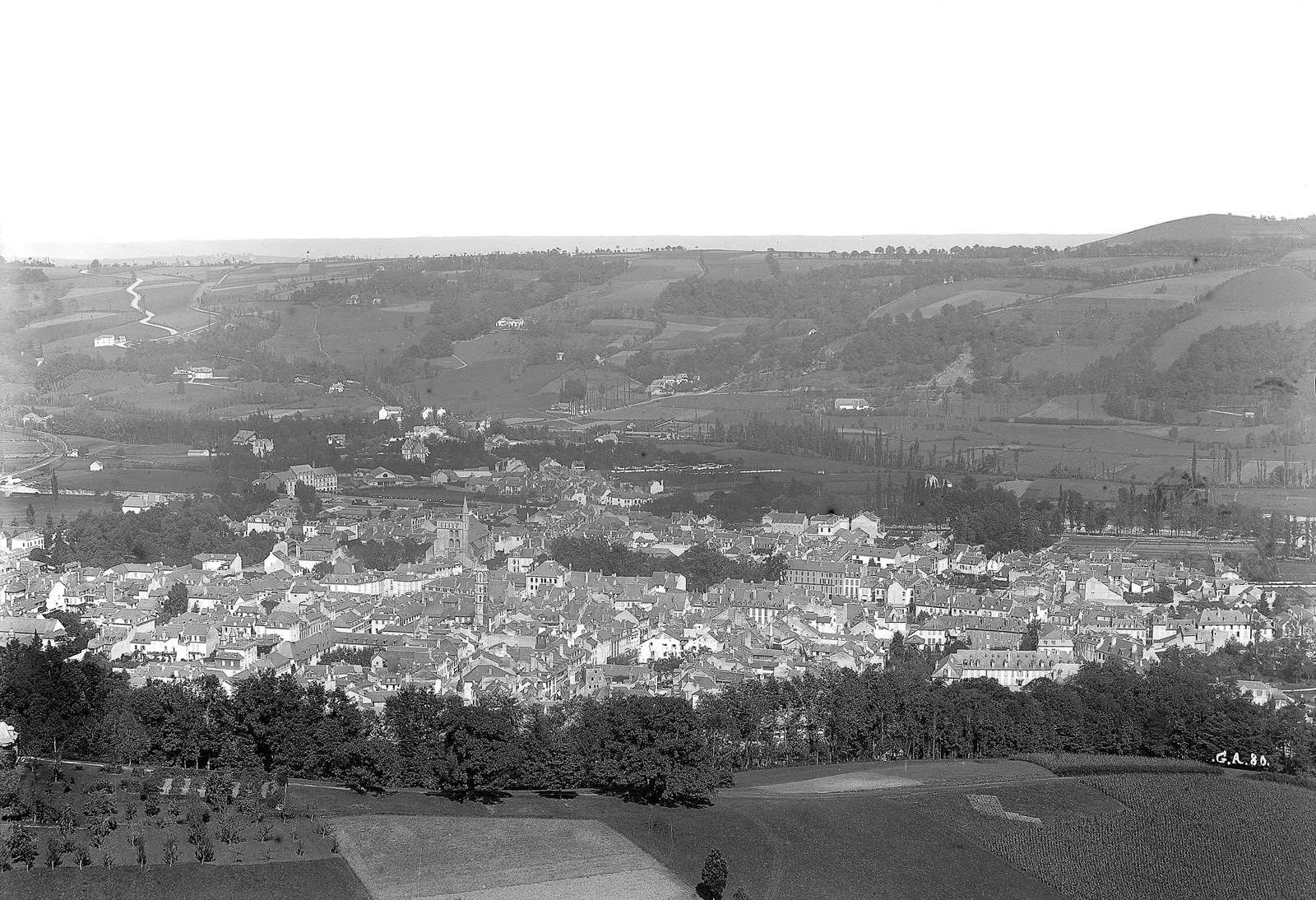 Bagnères-de-Bigorre. Panorama