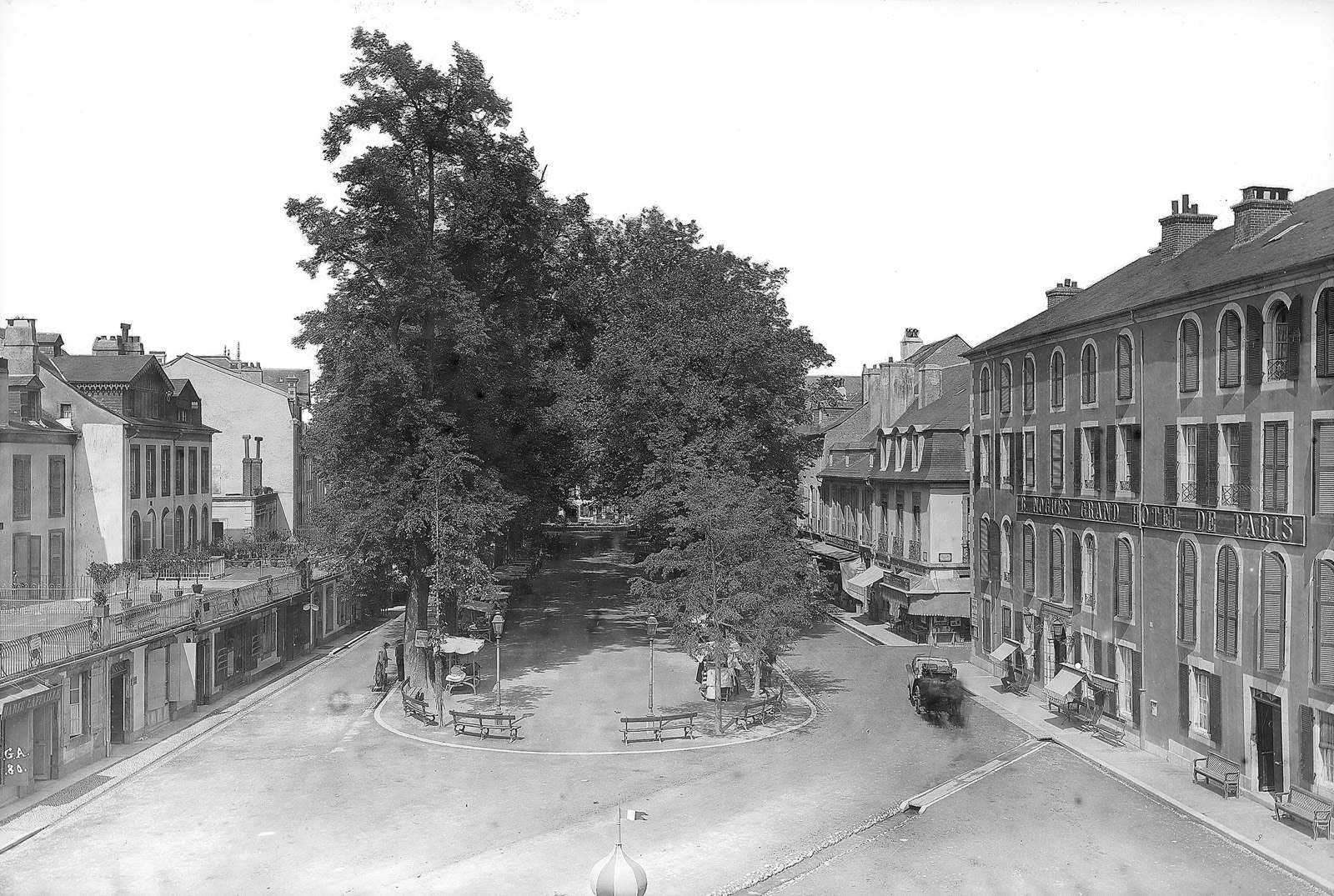Bagnères-de-Bigorre. Allée des Coustous