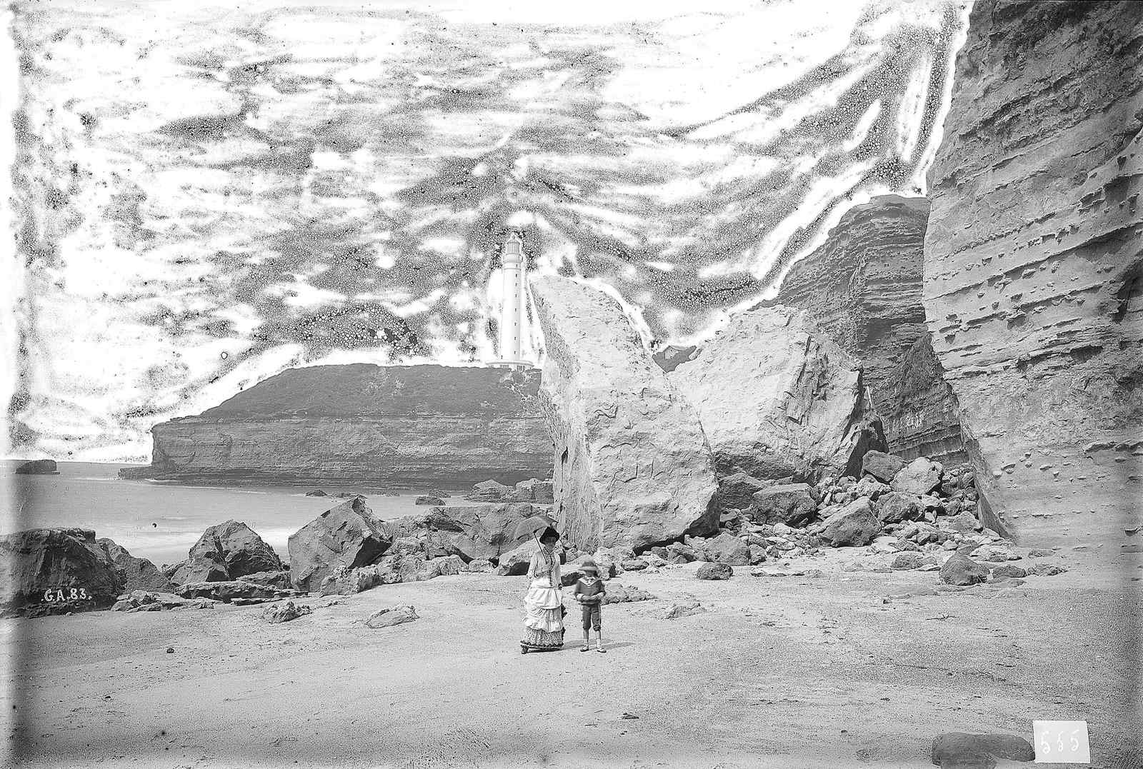 Biarritz. La falaise près du phare
