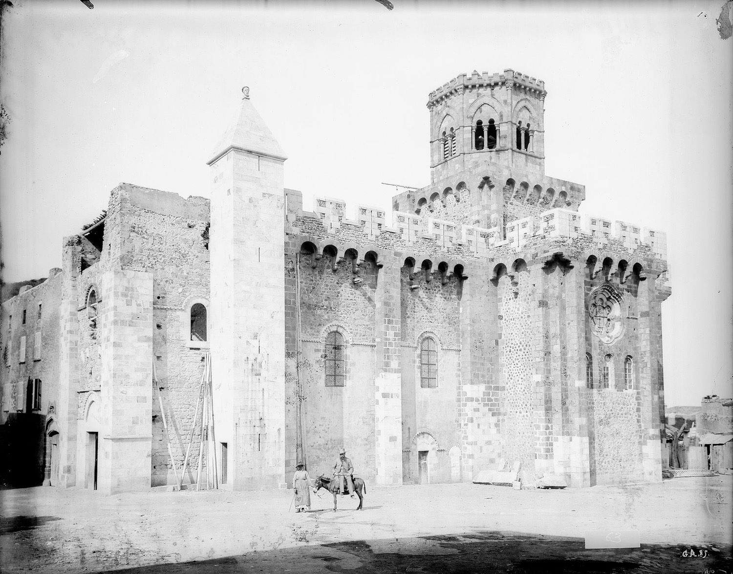 Royat. Eglise du vieux Royat