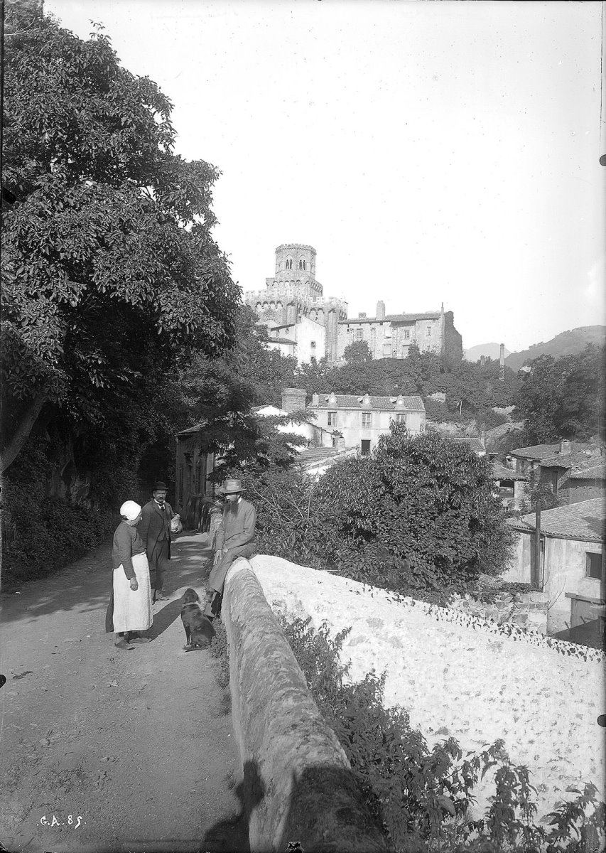 Une rue du vieux Royat