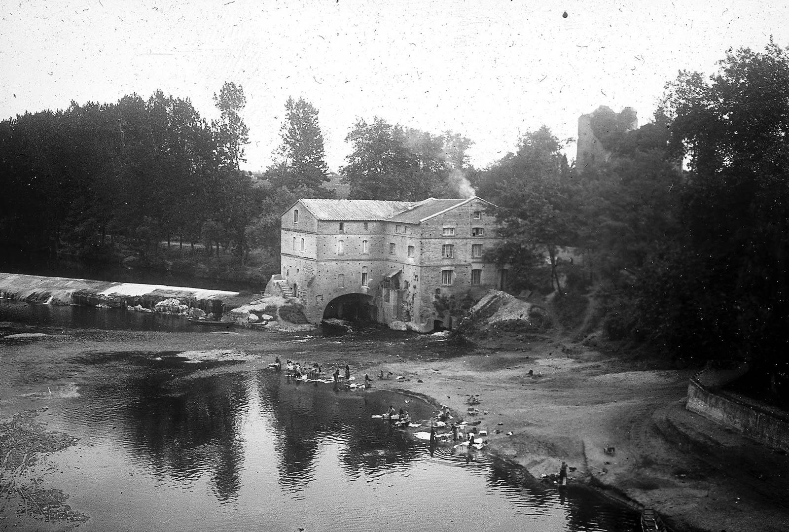 Saint-Sulpice-la-Pointe. Le moulin