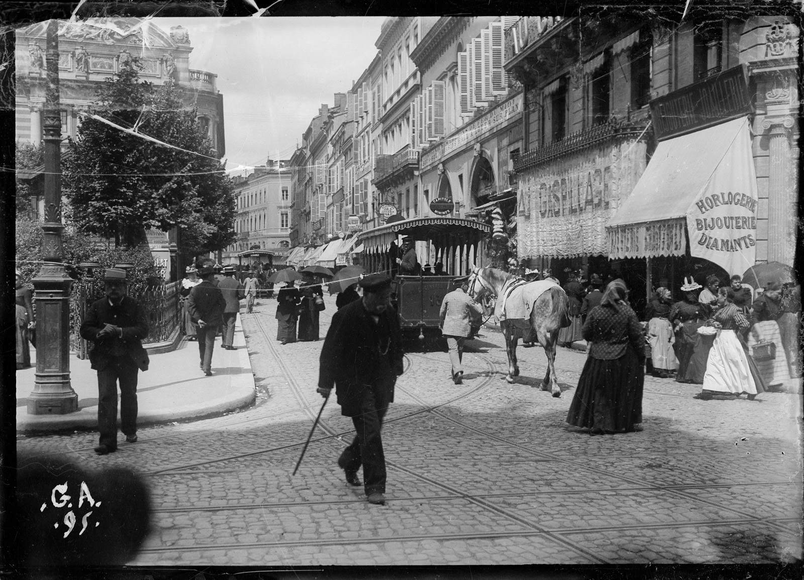 Toulouse. Rue Lafayette