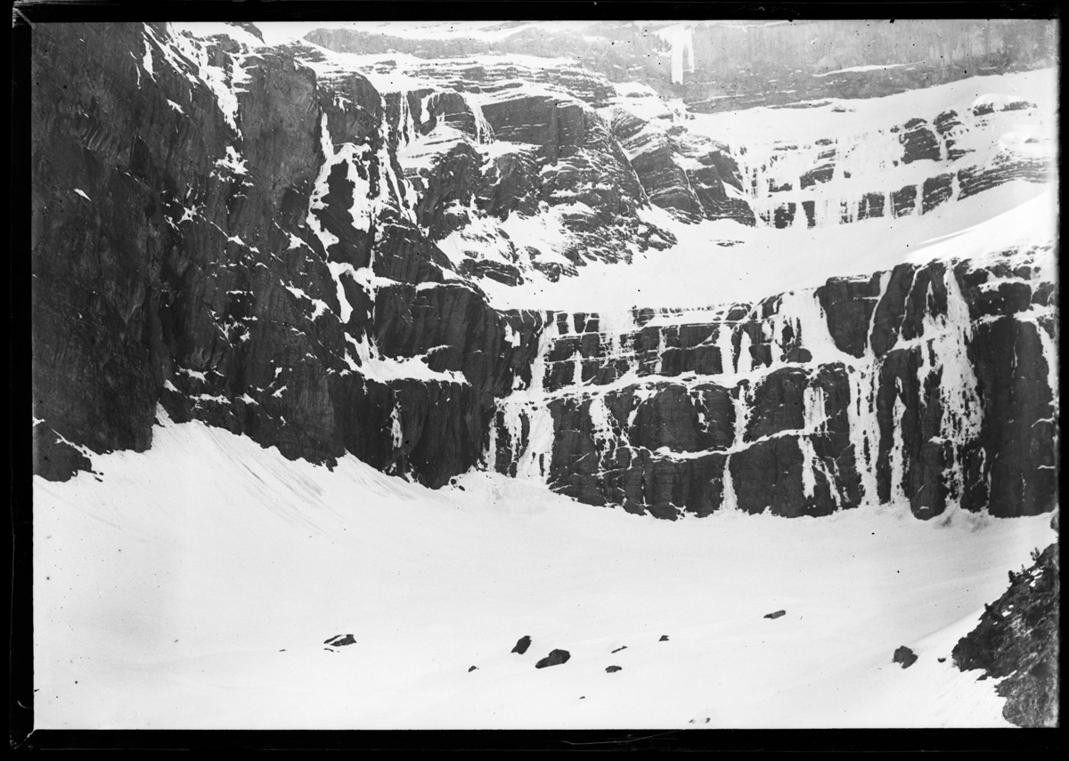 Gavarnie. Dans le cirque