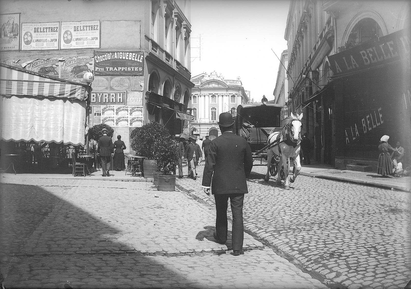 Toulouse. Cliché d'expérience rue Gambetta