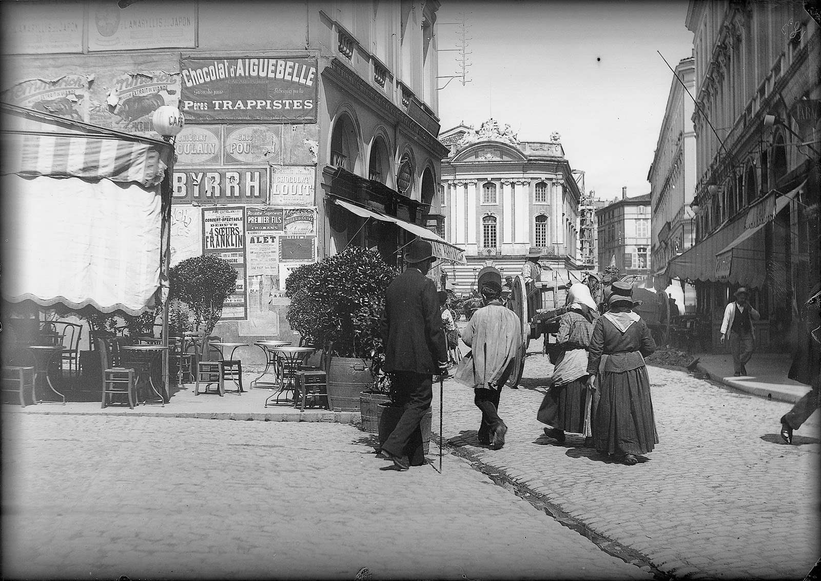 Toulouse. Cliché d'expérience rue Gambetta