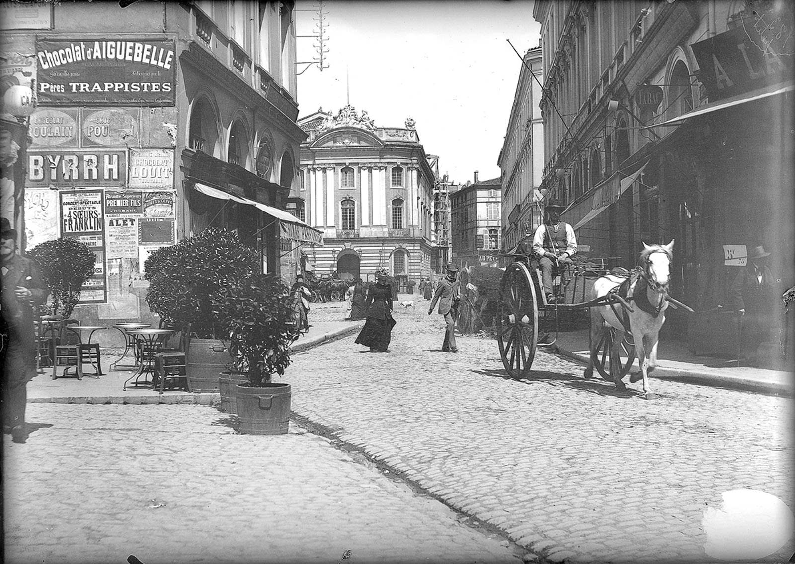 Toulouse. Cliché d'expérience rue Gambetta