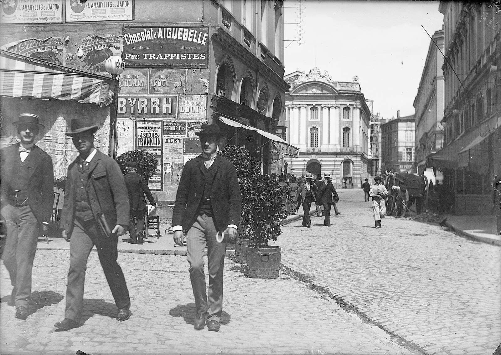 Toulouse. Cliché d'expérience rue Gambetta